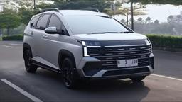 Дешевые минивэны Hyundai Stargazer помолодели: представлены обновленные версии с «клыками» и улучшенным салоном