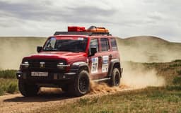 Танки грязи не боятся: внедорожники Tank 300 и Tank 400 возглавили ралли «Шёлковый путь» в классе «Гранд Тур»