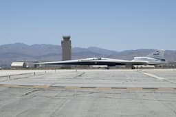 NASA разгоняет «тихий» сверхзвук: X-59 впервые двинулся сам