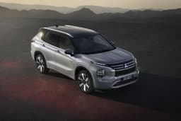 Mitsubishi готовит обновлённый Outlander на 2026 модельный год
