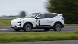 Серийный электромобиль Polestar 3 установил мировой рекорд дальности хода — почти 1000 км на одном заряде