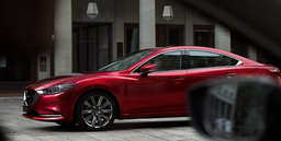 Дилеры пытаются избавиться от Mazda 6: на них действуют скидки до 1 млн рублей