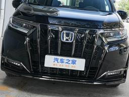 Эта Honda готова подвинуть Toyota Alhard. Представлен обновленный минивэн Honda Elysion с суперкомфортными креслами — всего 249,8 тыс. юаней (2,82 млн рублей)