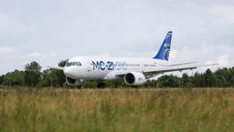 Авиалайнер МС-21 уже налетал более 70 часов во время сертификационных испытаний