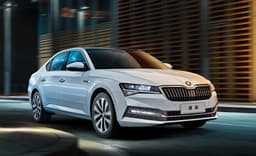 Новые Skoda Superb по цене бюджетных седанов: в Поднебесной машины распродают по $16 800