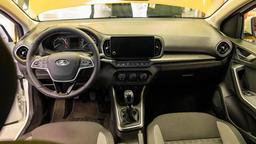 В Lada Iskra будет комфортно даже двухметровым водителям