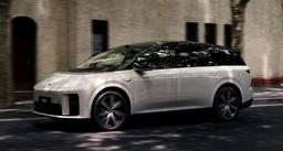 Новейший Li Auto, который делали 10 лет: i8 выдержал столкновение с грузовиком, у которого чуть не оторвало кабину
