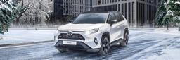 Toyota RAV4 остается самым продаваемым кроссовером в РФ, если говорить о вторичном рынке