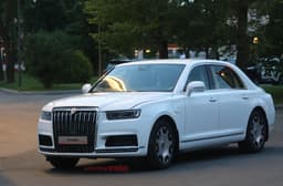В Москве засняли новый Aurus Senat с модернизированной силовой установкой, а вместе с ним и новый российский люксовый микроавтобус