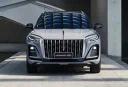 Россияне распробовали китайский премиум: продажи Hongqi растут на падающем рынке, самая популярная модель — кроссовер Hongqi HS5