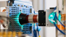 В Microsoft Research создали прототип аналогового оптического компьютера