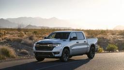 Ram возобновил производство модели 1500 с 5,7-литровым двигателем HEMI V8
