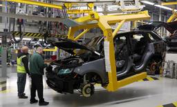 Ох уж эти хакеры: остановка производства Jaguar Land Rover вынудила поставщиков сокращать сотрудников