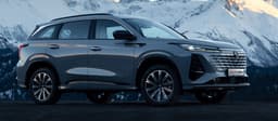 Конкурент Geely Monjaro c 2,0-литровым мотором и 8-ступенчатым «автоматом» — всего 2,92 млн рублей. Changan CS75 Plus 2025 сильно подешевел в России