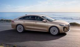 Одноклассник Honda Accord и Mazda6 от дизайнера Rolls-Royce с запасом хода более 2000 км и ценой 13 700 долларов. Представлен Roewe M7 PHEV