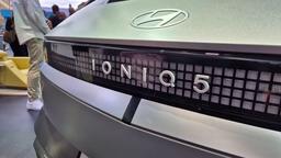 Hyundai на взлёте: американцы выбирают Santa Fe и Palisade, а продажи Tucson упали