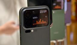 Для второго экрана Xiaomi 17 Pro и Xiaomi 17 Pro Max уже предложили новую идею. Президент компании отправил её на разработку