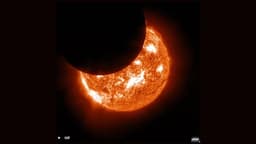 Спутник NOAA GOES-19 зафиксировал частичное солнечное затмение: уникальный кадр из космоса