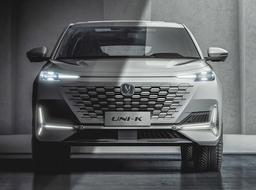 Changan переписала цены на кроссоверы CS35 Plus, Uni-K, Uni-T и пикап Hunter Plus: все они подешевели