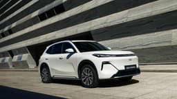 Первый подключаемый гибрид Geely EX5 EM-i с запасом хода более 1400 км, который официально выйдет в России, получил награду China Heart 2024