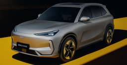 350 машин за 3 месяца. Кроссовер Geely EX5 бодро расходится в Белоруссии, где он в два раза дешевле, чем в России
