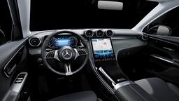 Неудобно вышло: новейший Mercedes-Benz поймал «сбой» прямо перед канцлером Германии Мерцем