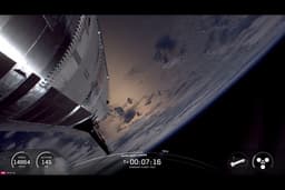 SpaceX запросила изменение траектории запусков Starship с пролётом над Флоридой, что может вызвать задержки до 200 авиарейсов в час и риск падения обломков на жилые районы
