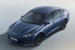 Современный автомобиль с запасом хода 2000 км и расходом 3 л на 100 км по цене 11 200 долларов. Представлен BYD Seal 05 DM-i 2026