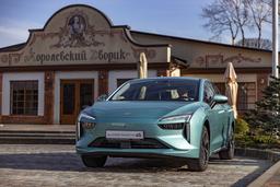 Российский «АмберАвто А5», который обошёл Zeekr 001 и впервые в истории стал самым продаваемым новым электромобилем в РФ, установил рекорд продаж