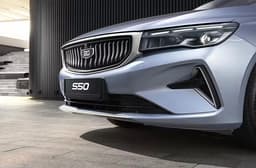 На авторынке Белоруссии началась настоящая ценовая война: Lada Vesta и Belgee S50 (Geely Emgrand) сравнялись в цене