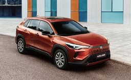 В Китае стартовали продажи обновленного кроссовера Toyota Corolla Cross — всего 96,8 тыс. юаней (1,1 млн рублей) 
