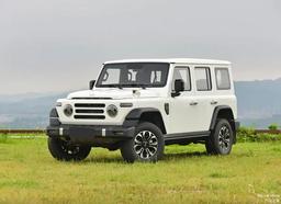 «Китайский УАЗ» 212 T01 получил новый тяговитый мотор: 170 л.с., рама, полный привод с блокировками и 8-ступенчатый «автомат» — всего 166 тыс. юаней (2,1 млн рублей)