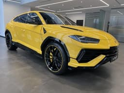 Впервые в 2025 году Lamborghini Urus стал самым продаваемым люксовым автомобилем в России