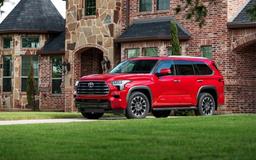 В России продают новые Toyota Sequoia третьего поколения