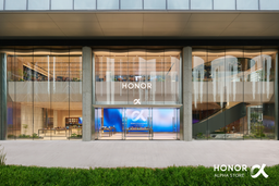 В Китае открылся флагманский магазин Honor Alpha: глобальный хаб экосистемы ИИ-устройств