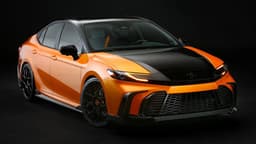 Представлена Toyota Camry XSE AWD Hybrid 2025: доработанная подвеска, улучшенные тормоза, полный привод и 232 л.с.