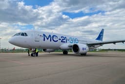 Российская замена Airbus и Boeing откладывается: МС-21 сертифицируют лишь в конце 2026 года