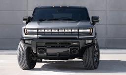Спроса нет: брутальный внедорожник GMC Hummer EV продают со скидкой в 40 тыс. долларов и используют как подменные авто