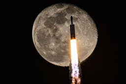 SpaceX получила контракт на запуск четырёх ракет Falcon Heavy для миссий национальной безопасности США