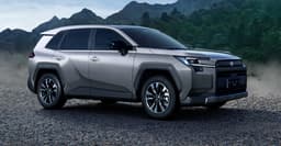 Новый Toyota RAV4 выходит на ключевой рынок: поставки Toyota RAV4 XA60 в Китае стартуют 9 января, цена — от 152 тыс. юаней (1,75 млн рублей)