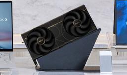 Это почти как эталонная RTX 5090 FE, только от Asus. Компания готовит модель RTX 5090 ProArt