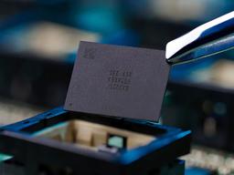 Samsung начнёт тестирование EUV-литографии в США в марте, полноценное производство 2-нанометровых чипов — во второй половине 2026 года