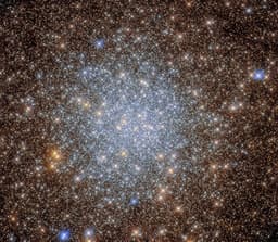 Млечный Путь разрушает древнейшее скопление NGC 6569 и «кормит» им галактический центр
