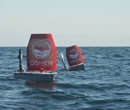 Автономные роботы Oshen впервые собрали данные внутри урагана 5-й категории «Умберто»