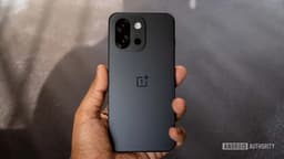 Компактный флагман OnePlus 15T может получить ещё более крупный аккумулятор, чем сообщалось ранее