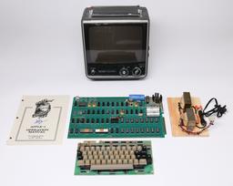 Самый ранний прототип платы компьютера Apple-1 ушёл с молотка за сумму в пять раз больше ожидаемой