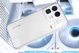 165 Гц, зум 120х, 24 ГБ ОЗУ, 8000 мАч, 80 Вт, IP68/69, ИК-передатчик, Snapdragon 8 Gen 5, Android 16 и NFC. Realme Neo 8 показали вживую