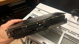 Не самая мощная видеокарта, но всего за 5 долларов: пользователь получил Radeon RX 5700 XT по цене стаканчика кофе