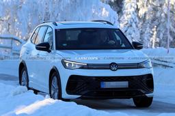Конкурент Toyota RAV4 GR Sport от Volkswagen: опубликованы фото нового Volkswagen Tiguan R