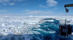 В NASA готовятся к поиску жизни на спутниках Юпитера и Сатурна — для этого ученые берут пробы воды в Антарктиде с глубины 1120 метров